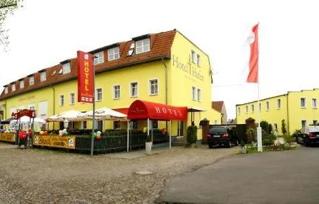 Hotel 4 Hufen 3*