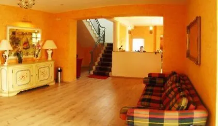 Hotel 4 Hufen 3*