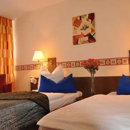 4 Hufen 3* Großziethen