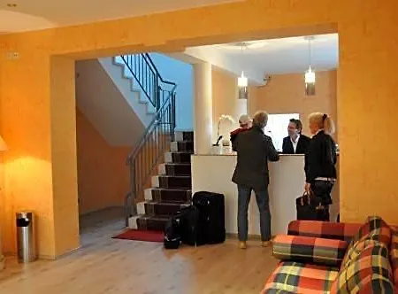 Hotel 4 Hufen 3*