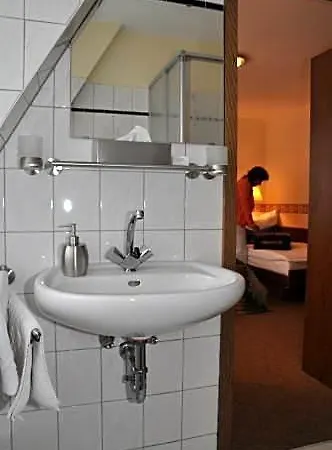 4 Hufen Hotel 3*