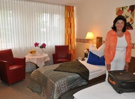 4 Hufen Großziethen