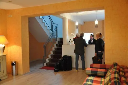 4 Hufen Grossziethen