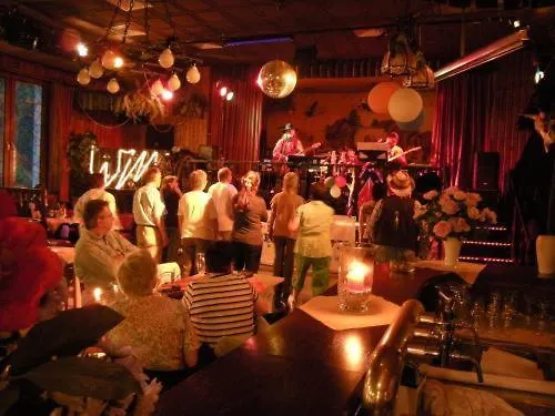 4 Hufen Großziethen